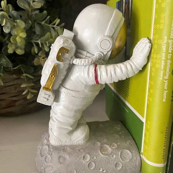 Astronaut Polyresin Weighted Bookends Playful Space - Picture 3 of 14